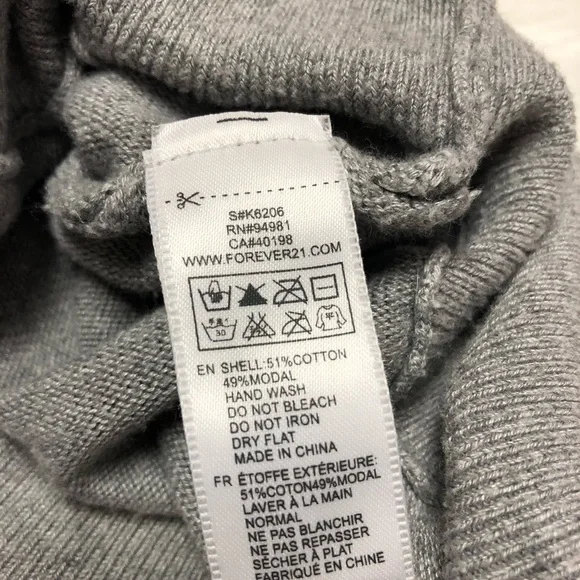 Adorable FOREVER 21 Bicycle lightweight sweater - Picture 5 of 7